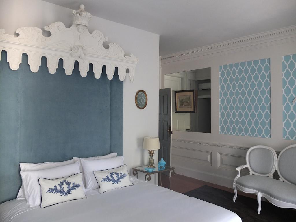 Mercador Guesthouse Porto Bilik gambar